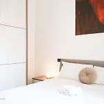 Re Umberto 아파트 *